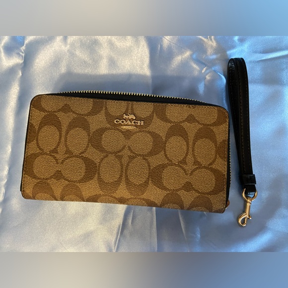 Long Zip Around Wallet In Signature Canvas - Picture 1 of 6